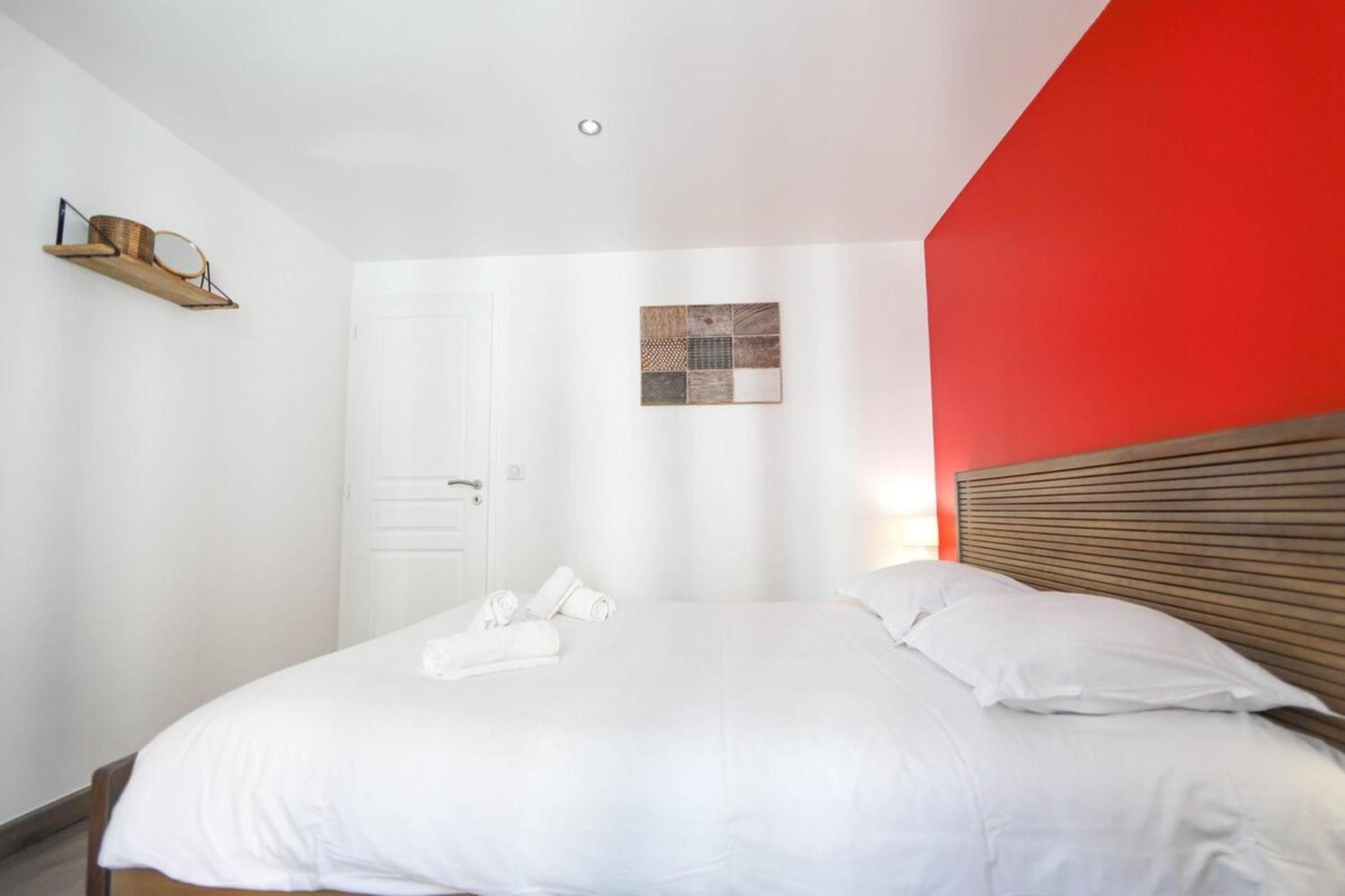 A L'Aventure ! Joli T2 Avec Balcon Centre Ville Annecy Exterior photo