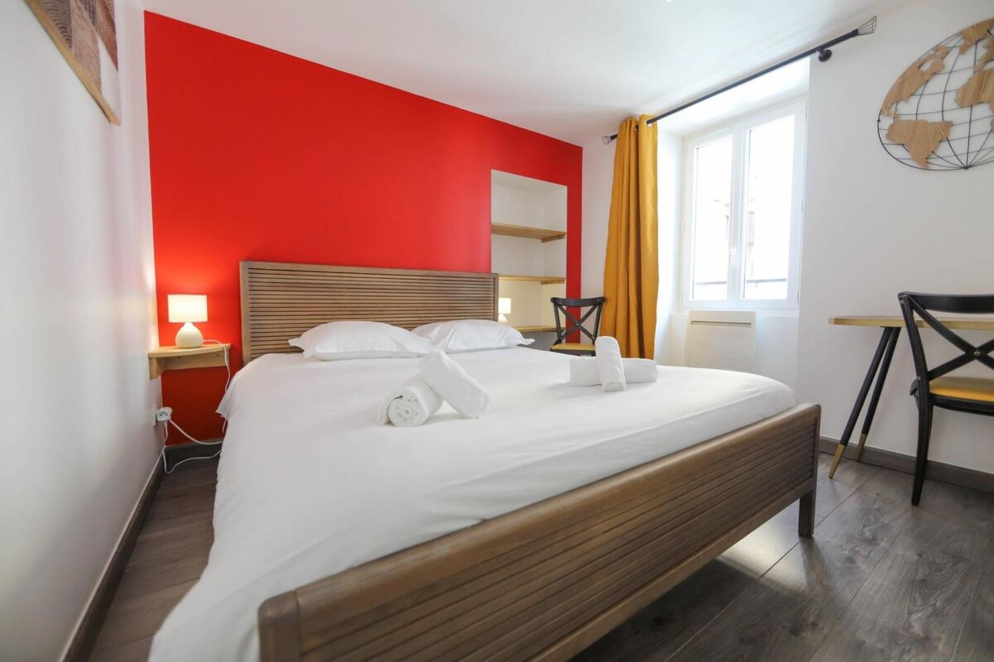 A L'Aventure ! Joli T2 Avec Balcon Centre Ville Annecy Exterior photo
